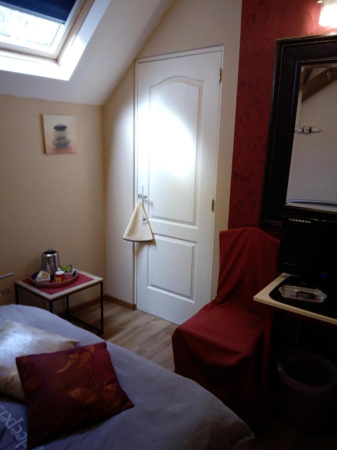 La Gentilhommiere Du Chateau De Ragnies ภายนอก รูปภาพ